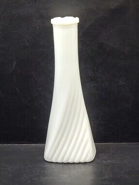 Vintage White Milk Glass Swirl Vase Scalloped Rim Art Deco MCM Mid Century
